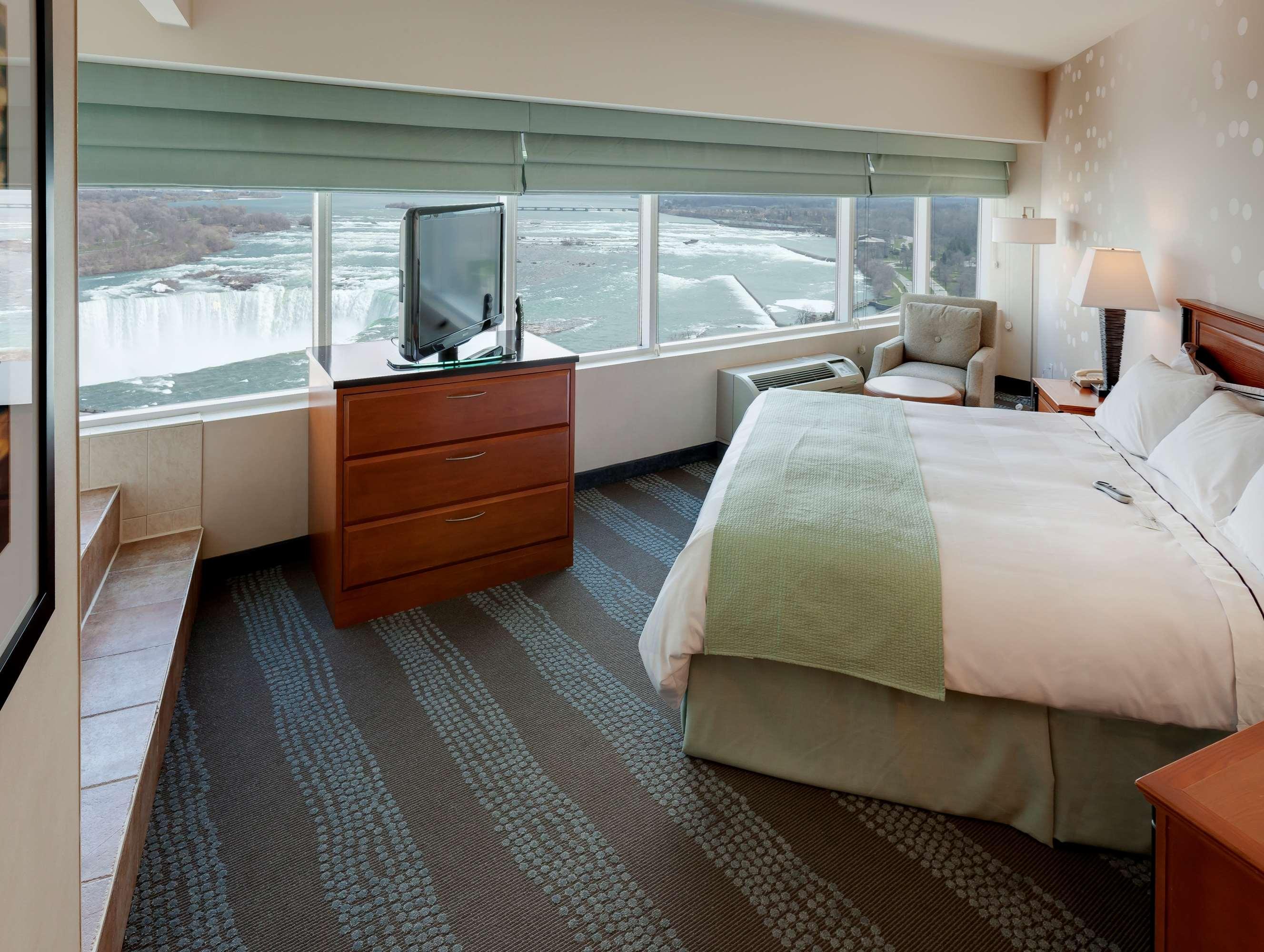 Niagara Fallsview Hotel & Suites Pokoj fotografie